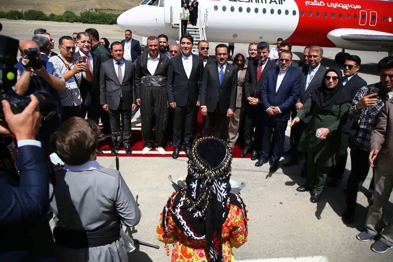 استانداران اقلیم کردستان وارد سنندج شدند/ لزوم پیگیری مطالبات و مسائل اقتصادی سقز در این نشست ها