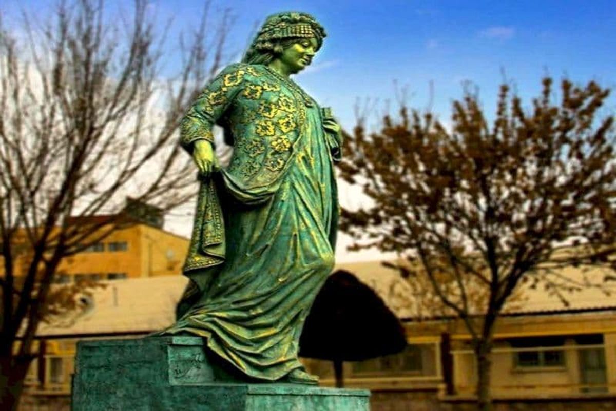 تندیس مستوره اردلان اولین زن تاریخ‌نگار جهان ثبت ملی شد